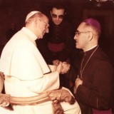 Oscar_Arnulfo_Romero_with_Pope_Paul_VI_1