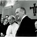President_Lyndon_B._Johnson_at_the_Vatican_with_Pope_Paul_VI_12-23-1967_-_NARA_-_192507.th.jpg