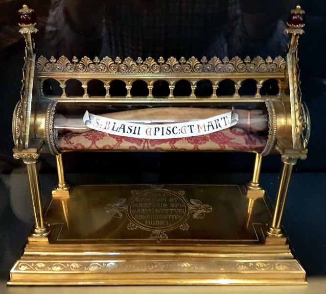 19th-century reliquary with relics of Saint Blaise in the Treasury of the Basilica of Saint Servatius in Maastricht, Netherlands 

<a href="https://commons.wikimedia.org/wiki/File:19e-eeuwse_reliekhouder_Sint-Blasius,_Schatkamer_St-Servaasbasiliek.jpg" title="via Wikimedia Commons" target="_blank">Kleon3</a> [<a href="https://creativecommons.org/licenses/by-sa/4.0" target="_blank">CC BY-SA</a>]